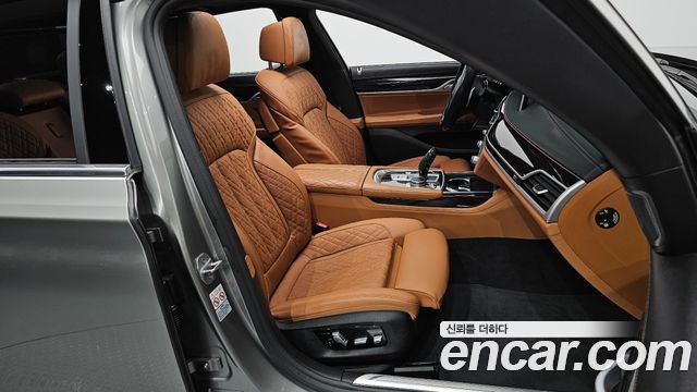BMW 7 Series (G11) 740d xDrive M Sport 2020 — фото 10