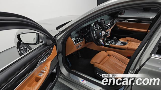 BMW 7 Series (G11) 740d xDrive M Sport 2020 — фото 11