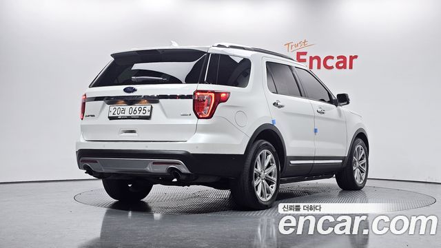 Ford Explorer 2.3 Limited 4WD 5th 2016 — фото 2