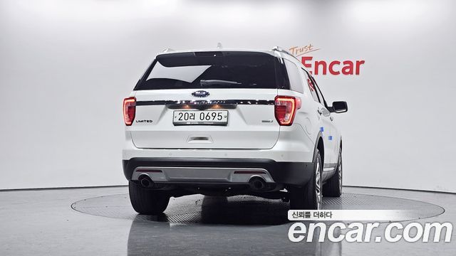 Ford Explorer 2.3 Limited 4WD 5th 2016 — фото 4