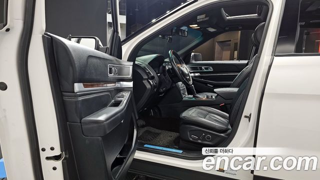 Ford Explorer 2.3 Limited 4WD 5th 2016 — фото 10