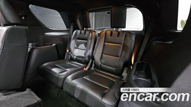 Ford Explorer 2.3 Limited 4WD 5th 2016 — фото 12