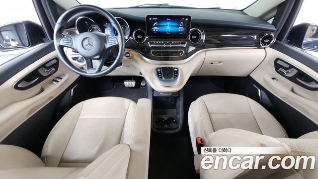 Mercedes-Benz V-Class V300 CDI W447 2022 — фото 7