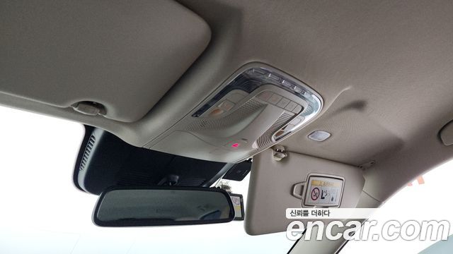 Mercedes-Benz V-Class V300 CDI W447 2022 — фото 18