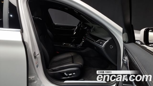 BMW 7 Series (G11) 730Ld xDrive M Sport 2018 — фото 15