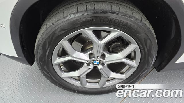 BMW X4 (G02) xDrive20i xLine 2023 — фото 5