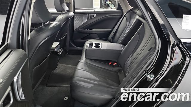 Kia K8 2.5 Gasoline 2WD Noblesse 2023 — фото 12