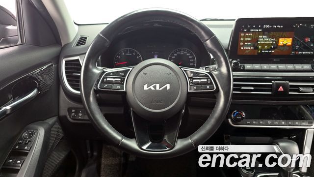 Kia Seltos Gasoline 1.6 Turbo 4WD Signature 2022 — фото 17