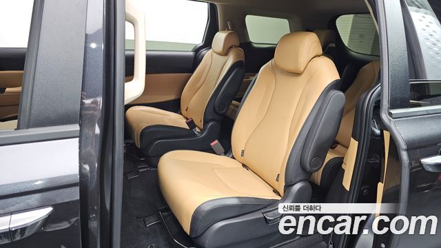 Kia Carnival (IV) Diesel 9-Seater Prestige 2023 — фото 12