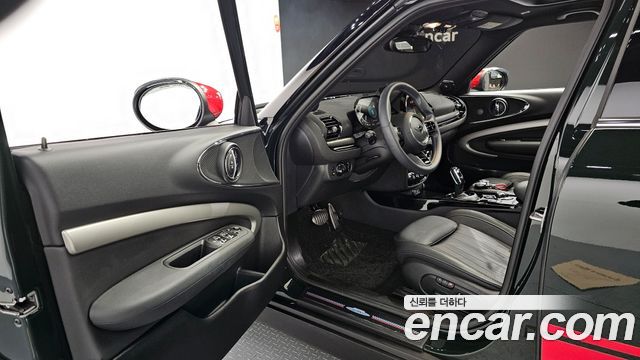 MINI Cooper S Clubman JCW 2nd Gen 2023 — фото 11