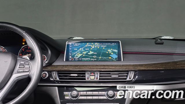 BMW X6 (F16) xDrive 30d 2018 — фото 16