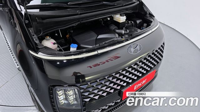 Hyundai Staria 4WD Lounge 9-Seater Limousine 2023 — фото 6