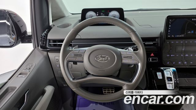 Hyundai Staria 4WD Lounge 9-Seater Limousine 2023 — фото 13