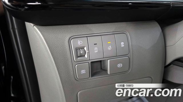 Hyundai Staria 4WD Lounge 9-Seater Limousine 2023 — фото 17
