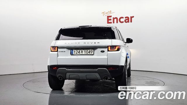 Land Rover Range Rover Evoque 2.0 TD4 SE 2017 — фото 4