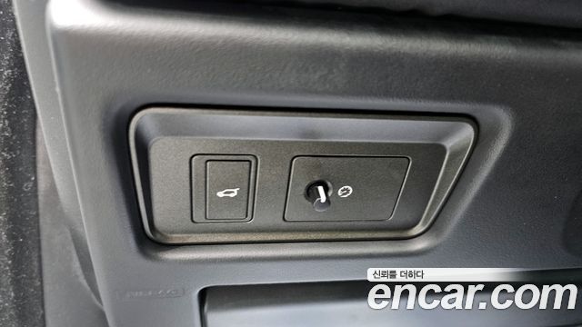 Land Rover Range Rover Evoque 2.0 TD4 SE 2017 — фото 14