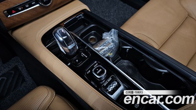 Volvo XC90 (II) T8 Inscription Hybird 2017 — фото 9