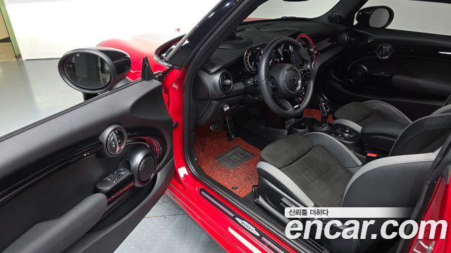 MINI Cooper S JCW 3rd Generation 2023 — фото 16