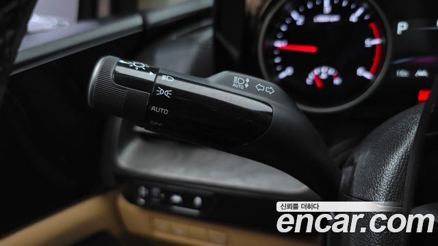 Kia Carnival (IV) Diesel 9-Seater Prestige 2022 — фото 18