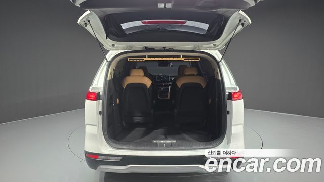 Kia Carnival (IV) Diesel 9-Seater Prestige 2022 — фото 20