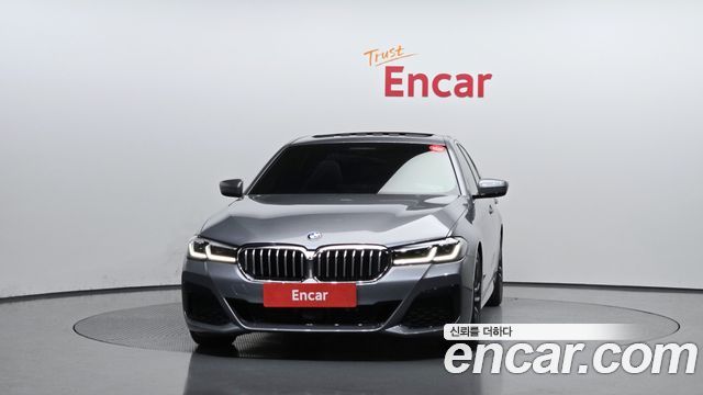 BMW 5 Series (G30) 520i M Sport 2023 — фото 3