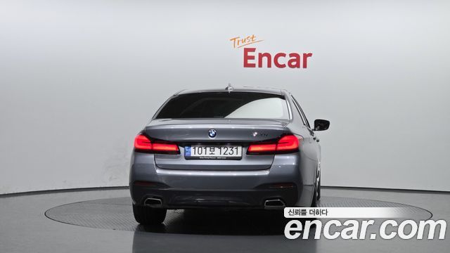 BMW 5 Series (G30) 520i M Sport 2023 — фото 4