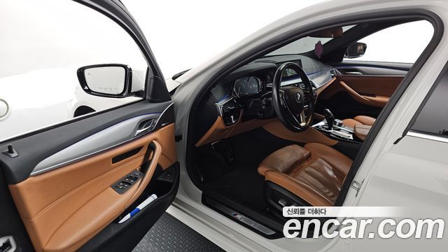 BMW 5 Series (G30) 530i M Sport Package 2018 — фото 10