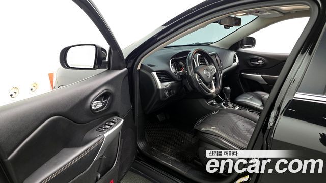 Jeep Cherokee (KL) 2.4 Longitude High AWD 2018 — фото 10