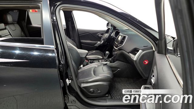 Jeep Cherokee (KL) 2.4 Longitude High AWD 2018 — фото 11