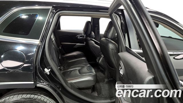 Jeep Cherokee (KL) 2.4 Longitude High AWD 2018 — фото 12