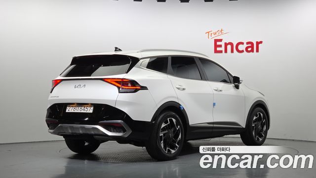 Kia Sportage (V) Diesel 2.0 2WD Nobleless 2023 — фото 2