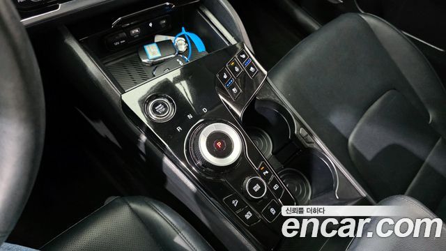 Kia Sportage (V) Diesel 2.0 2WD Nobleless 2023 — фото 9