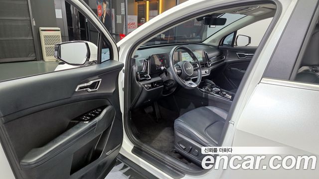 Kia Sportage (V) Diesel 2.0 2WD Nobleless 2023 — фото 10