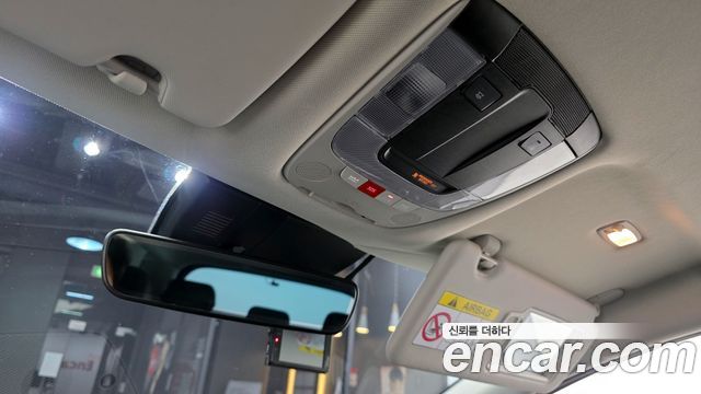 Kia Sportage (V) Diesel 2.0 2WD Nobleless 2023 — фото 17