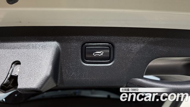 Kia Sportage (V) Diesel 2.0 2WD Nobleless 2023 — фото 19
