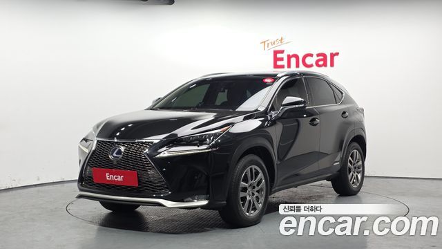 Lexus NX300h Supreme
