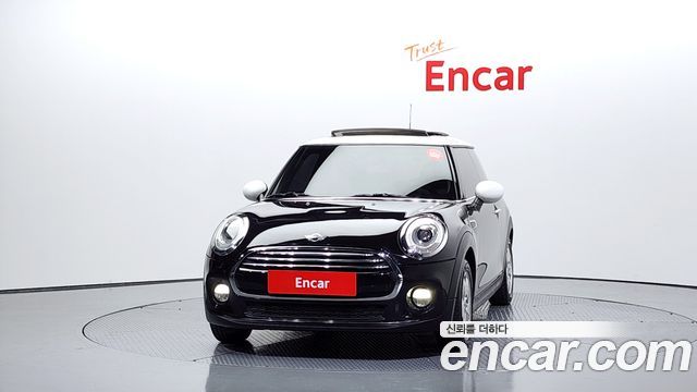 MINI Cooper D Standard 3rd 2017 — фото 3