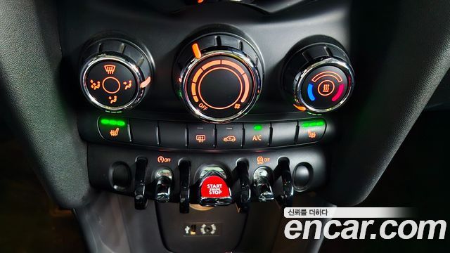 MINI Cooper D Standard 3rd 2017 — фото 20