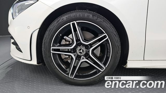 Mercedes-Benz CLA-Class (C118) CLA250 4MATIC 2022 — фото 5