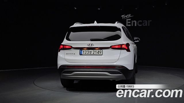 Hyundai Santa Fe Gasoline 2.5T 2WD Prestige 2022 — фото 4
