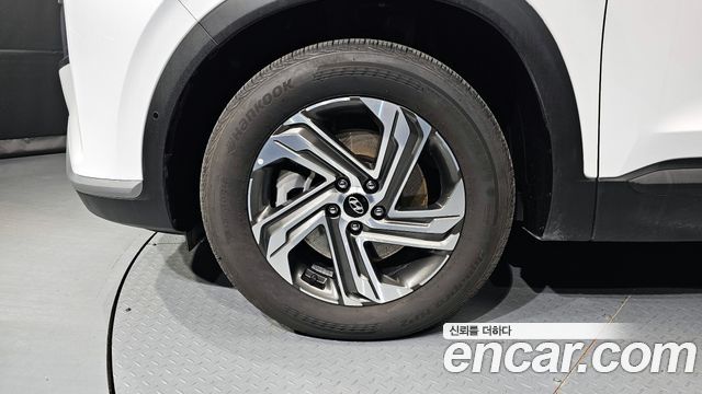 Hyundai Santa Fe Gasoline 2.5T 2WD Prestige 2022 — фото 5