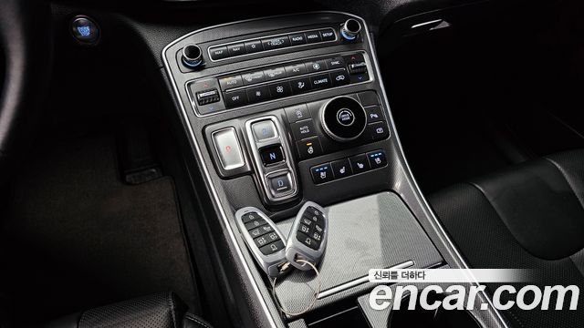 Hyundai Santa Fe Gasoline 2.5T 2WD Prestige 2022 — фото 9