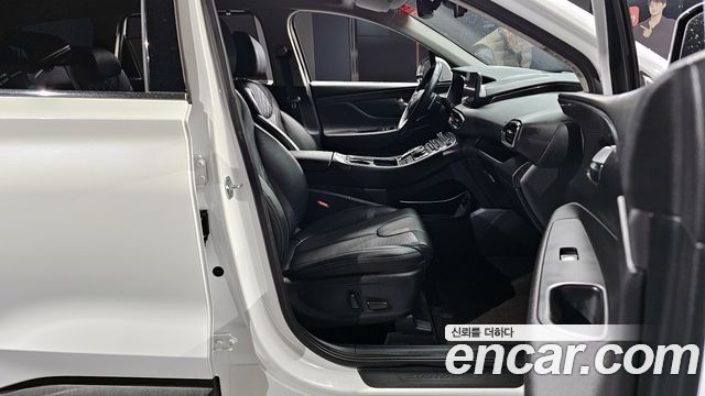 Hyundai Santa Fe Gasoline 2.5T 2WD Prestige 2022 — фото 11