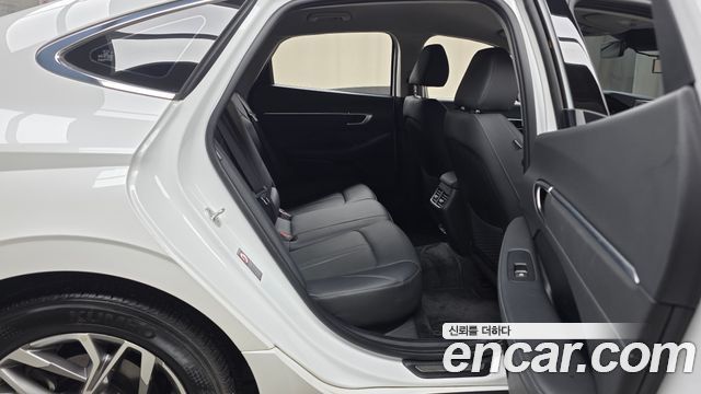Hyundai Sonata (DN8) 1.6 Turbo Premium Plus 2022 — фото 12