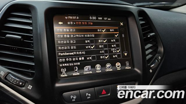 Jeep Cherokee (KL) 2.2 Diesel Limited 4WD 2016 — фото 17