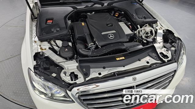 Mercedes-Benz E-Class (W213) E300 4MATIC Exclusive 2020 — фото 6