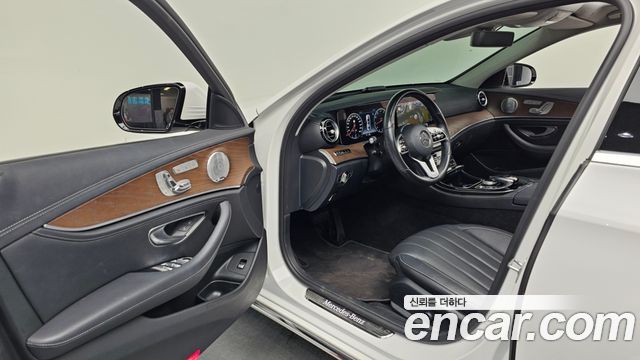 Mercedes-Benz E-Class (W213) E300 4MATIC Exclusive 2020 — фото 10