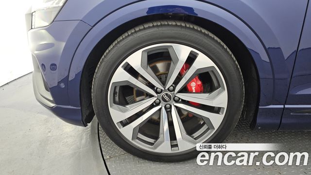 Audi Q8 (4M) 55 TFSI Quattro Premium 2023 — фото 5