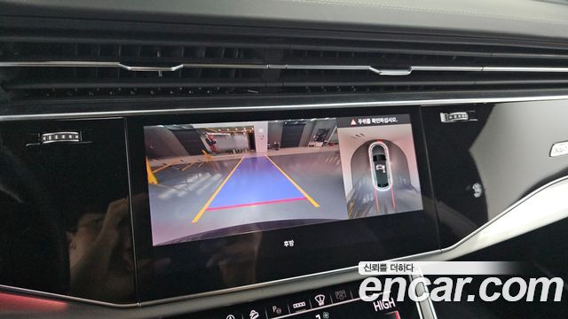 Audi Q8 (4M) 55 TFSI Quattro Premium 2023 — фото 15