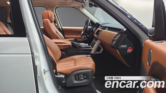 Land Rover Range Rover (IV) 4.4 SDV8 AB DIESEL 2017 — фото 10